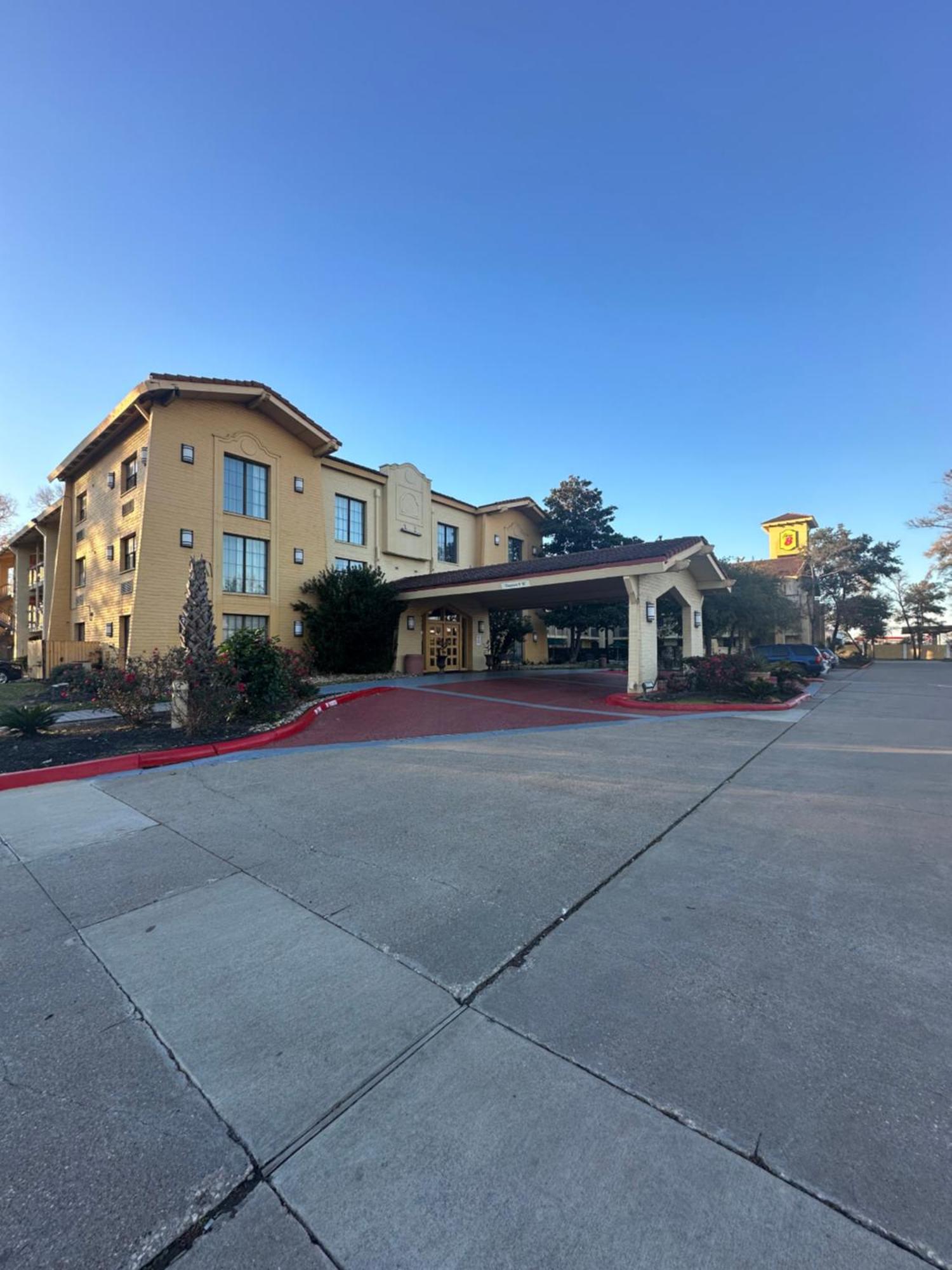 Super 8 By Wyndham The Woodlands North Hotel Luaran gambar