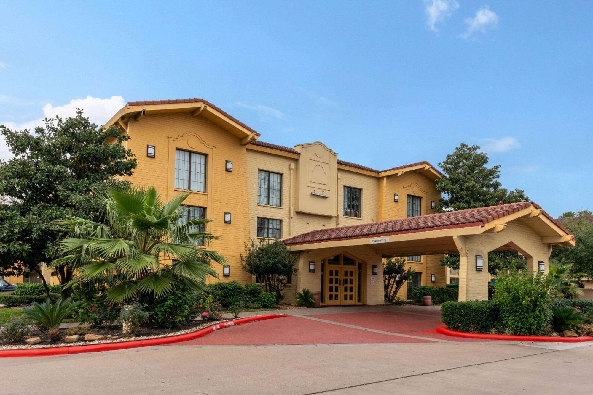 Super 8 By Wyndham The Woodlands North Hotel Luaran gambar