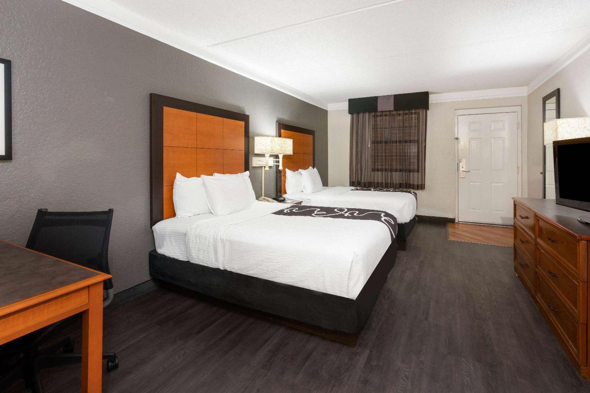 Super 8 By Wyndham The Woodlands North Hotel Luaran gambar